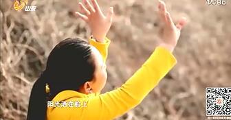 视频精彩中国说梁青演讲轮椅上的发型师.rar